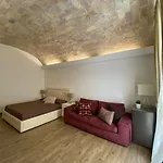 Campani Luxury Flat * רומא